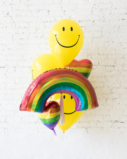 GIFT-Happy Face and Rainbow Balloon Bouquet