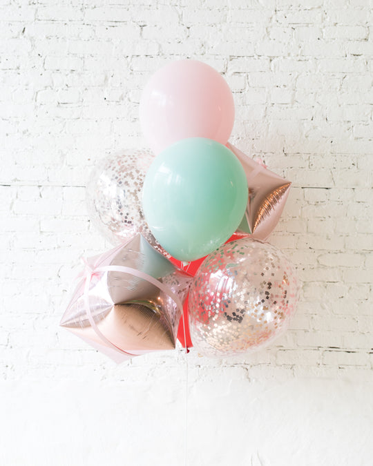 GIFT-Holiday Theme - Present Bouquet