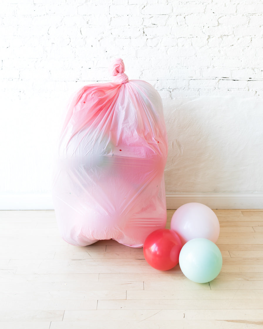 holiday-floor-balloons