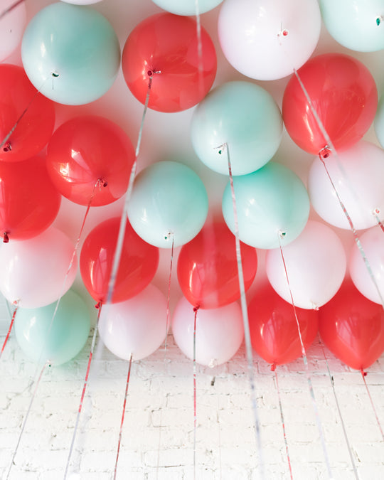 Holiday Theme - 11in Ceiling Balloons - set of 25