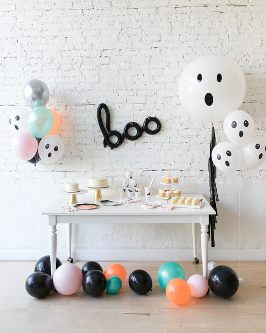 Halloween Theme - Script, Bouquets & Giant Ghost Balloon Set