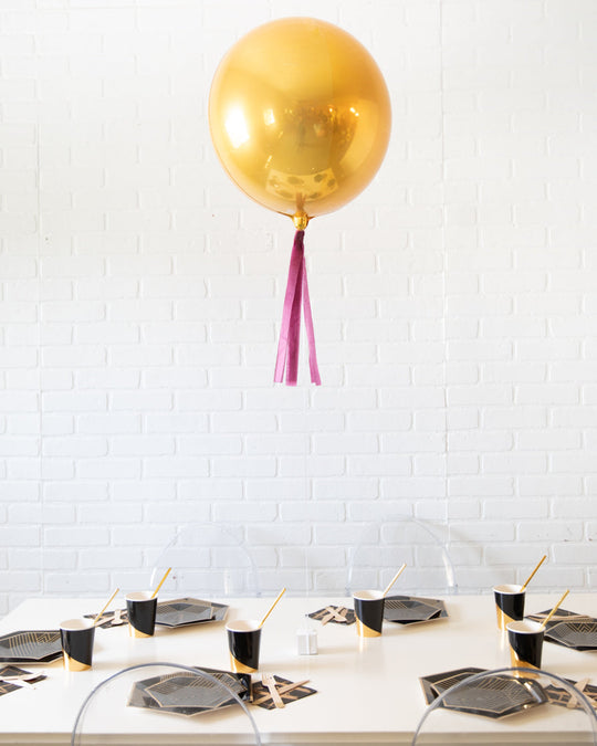 Wizard World - 16in Gold Foil Balloon Centerpiece