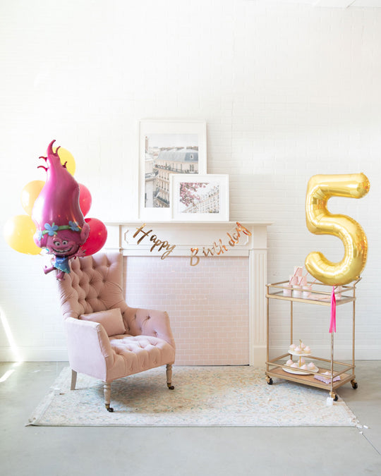 Rainbow Village - The Birthday Basics Decor Set