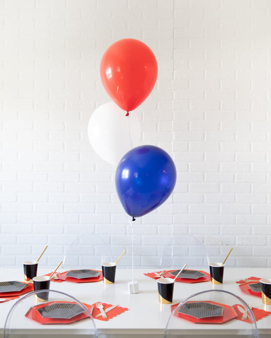 Super Squad - 11in Balloon Bouquet Centerpiece