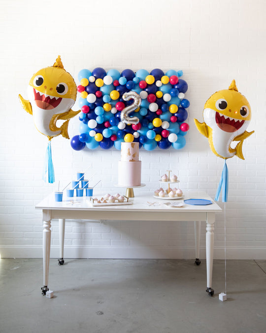 Singing Shark - The Backdrop Pop Decor Set