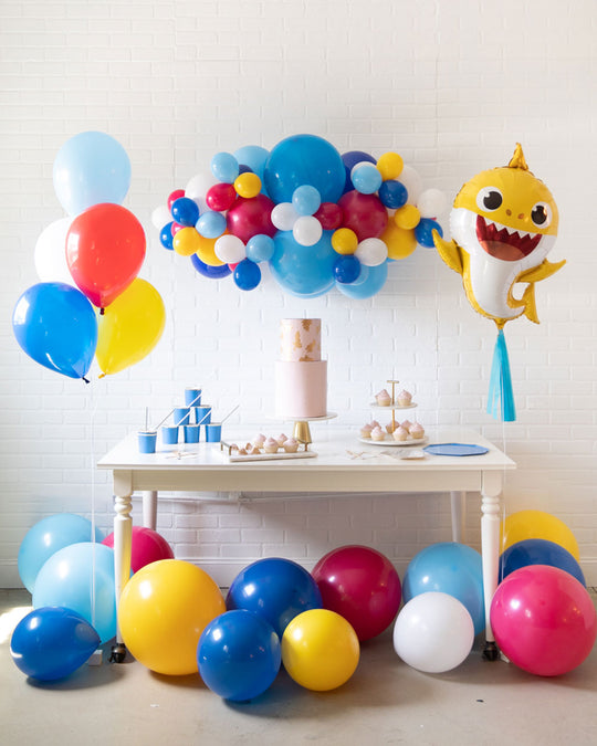 Singing Shark - The Fun & Festive Decor Set