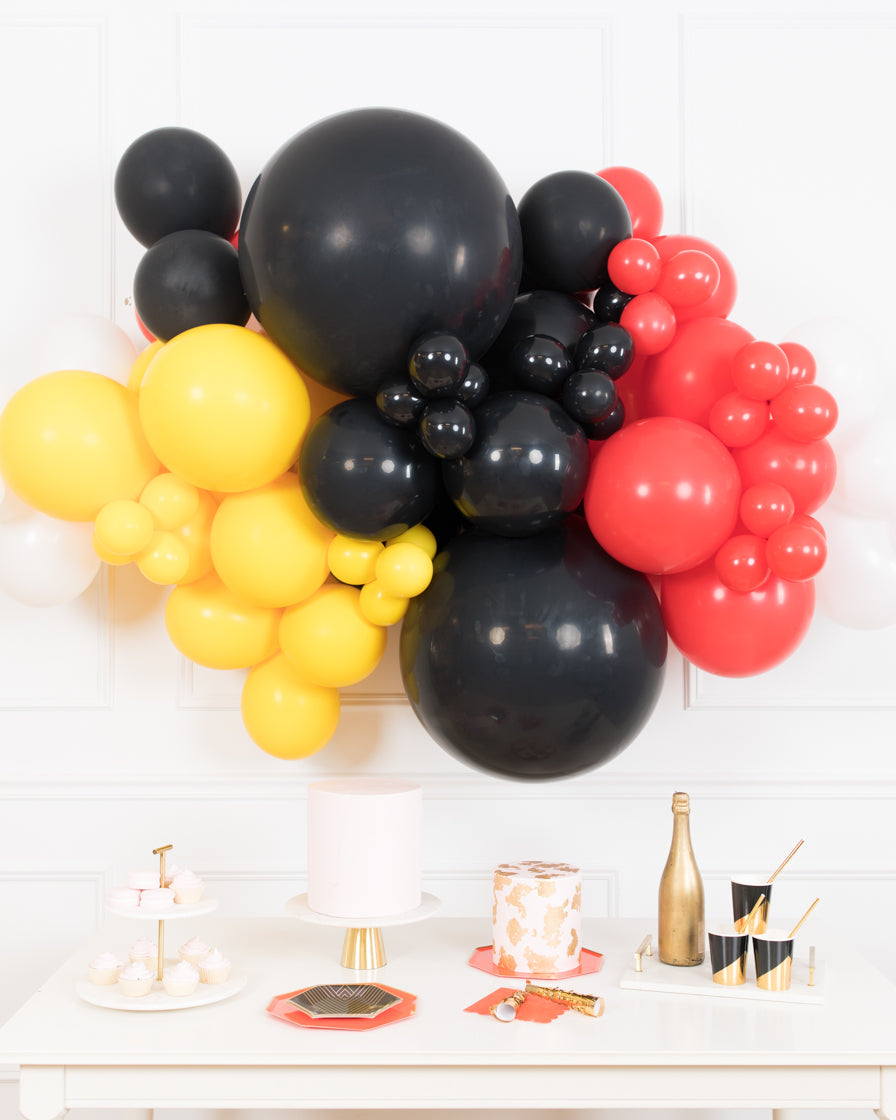 mickey-mouse-balloon-party-paris312-yellow-black-white-red-gold-backdrop