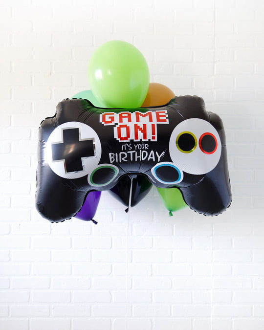 Gamer - Game Remote Foil and 11in Balloon Bouquet