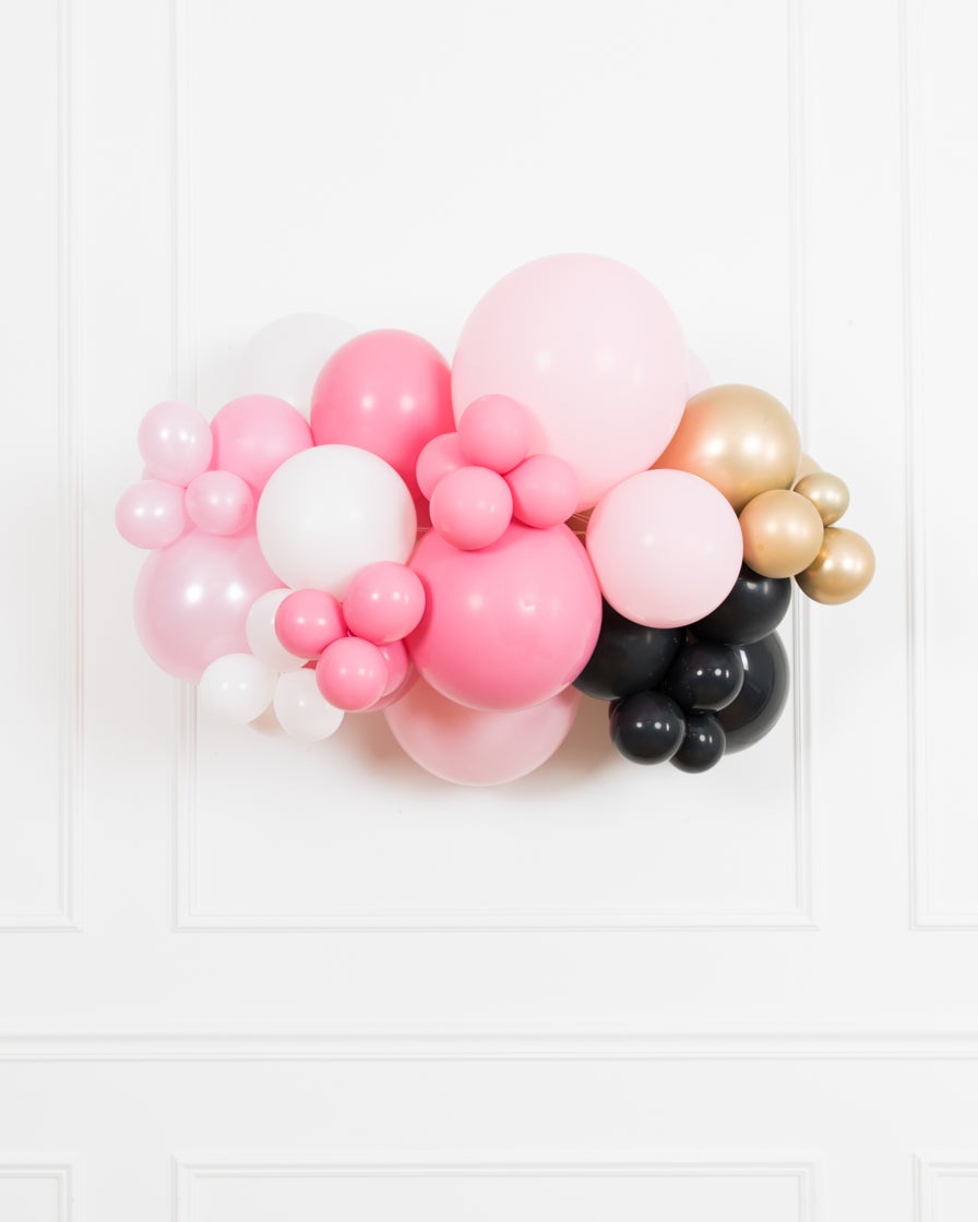 minnie-mouse-disney-party-decor-pink-gold-balloon-black-white-magical-cloud-floating