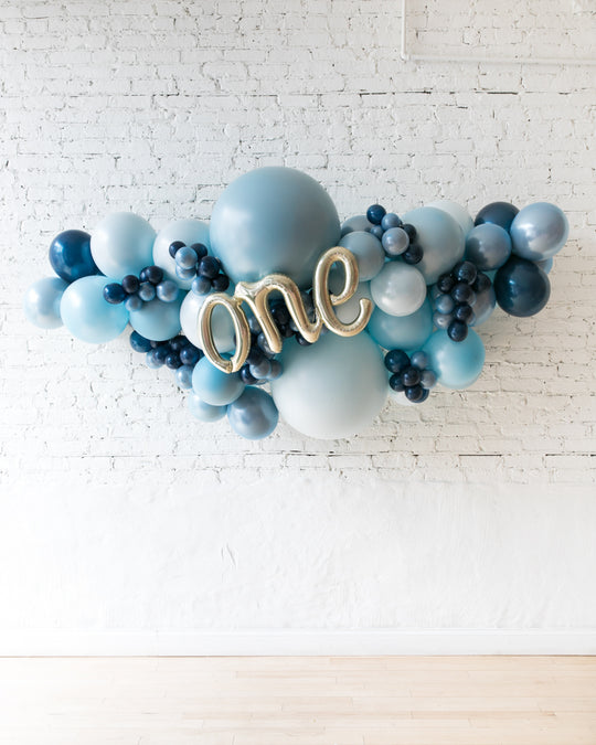 OUTDOOR-One Script Soft Blue Palette Balloon Garland