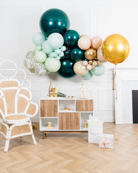 Serengeti - The Delicate Decor