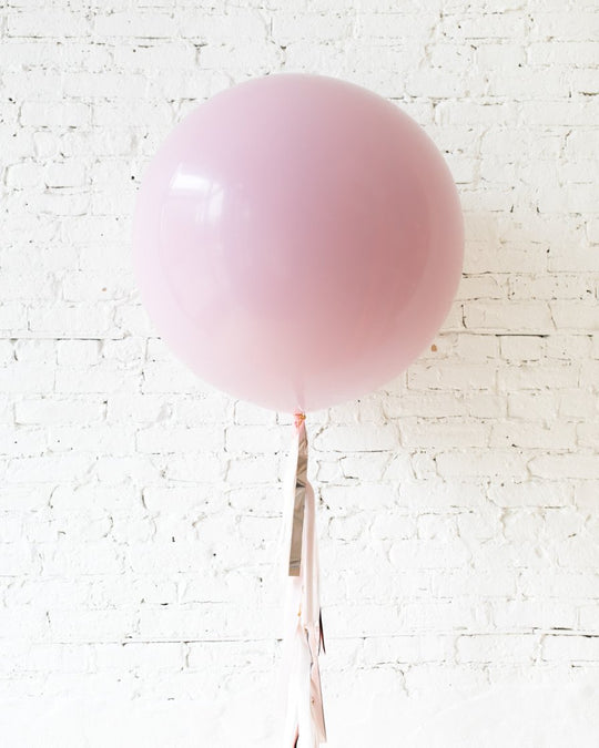 OUTDOOR-Mauve Giant Balloon and Shades of Mauve Palette Tassel