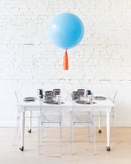 paris312-space-theme-centerpiece-balloons-pale-blue-giant-orange-skirt