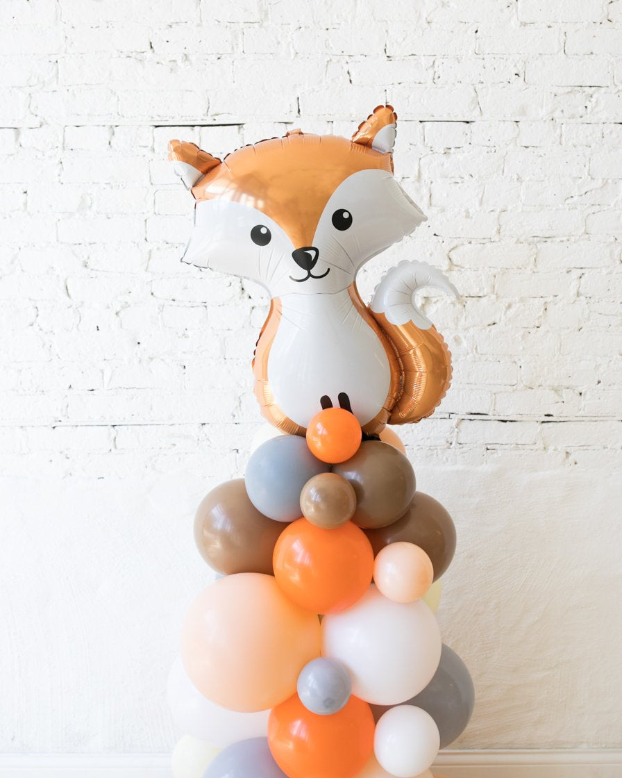 Woodland Theme - Floating Arch & Fox Column  Fox birthday party, Woodland birthday  party, Birthday party paper decorations